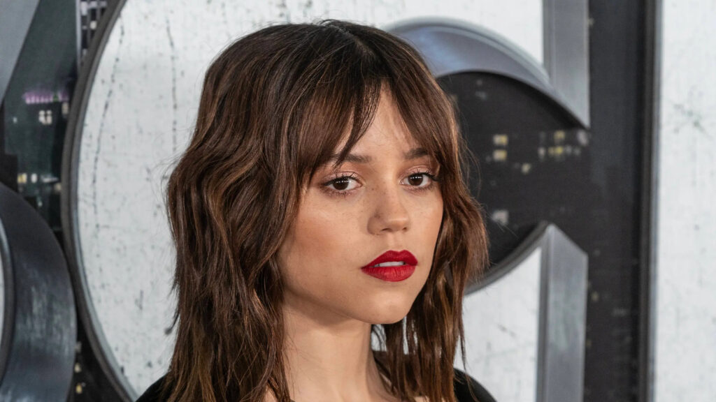 Serien mit Jenna Ortega – Ein umfassender Leitfaden zu den besten Rollen und Erfolgen